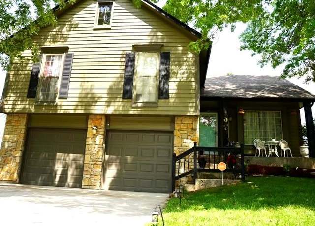 Property at 2739 N 103rd St, Kansas City, KS 66109, 4 beds, 2.5 baths