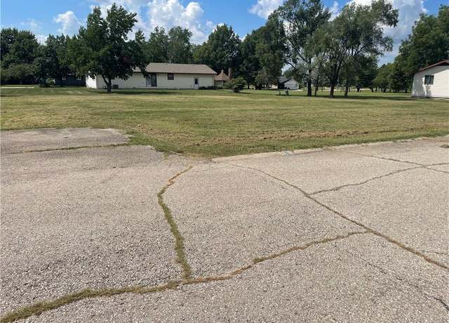 Property at 64 & 66 Leewood Ln, Garnett, KS 66032