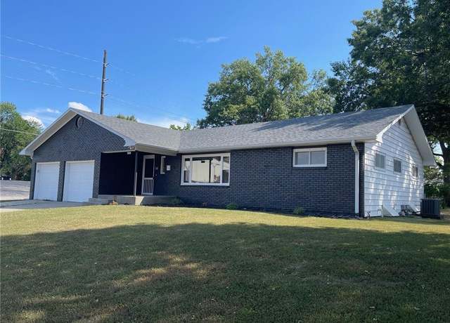 Property at 300 Jones Ave, Warrensburg, MO 64093, 4 beds, 3 baths
