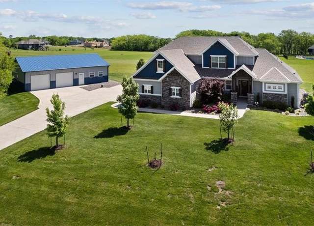 Property at 30307 Woodland Dr, Pleasant Hill, MO 64080, 4 beds, 3.5 baths
