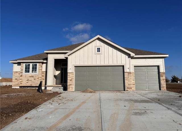 Property at 2007 Foxtail Pt, Kearney, MO 64060, 4 beds, 3 baths