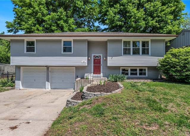 Property at 412 Fairlane St, Lansing, KS 66043, 3 beds, 3 baths