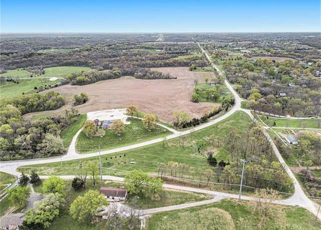 Property at 10650 Hutton Rd, Kansas City, KS 66109