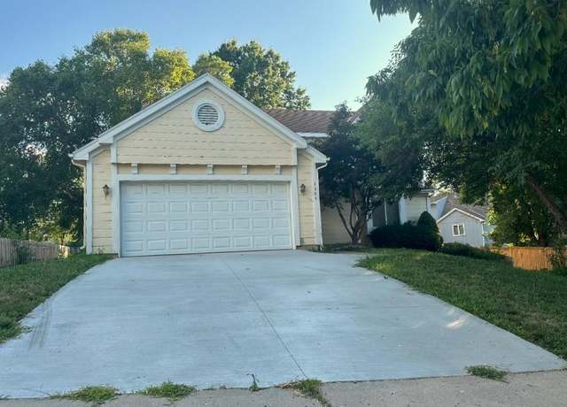 Property at 1505 NE 83rd St, Kansas City, MO 64118, 3 beds, 3.5 baths