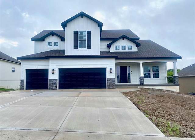 Property at 1051 Fir Ln, Liberty, MO 64068, 4 beds, 3.5 baths