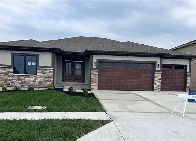 Property at 905 Reed Dr, Raymore, MO 64083, 4 beds, 3 baths