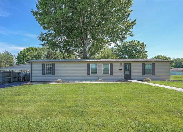 Property at 507 W 26th St, Higginsville, MO 64037, 3 beds, 2 baths