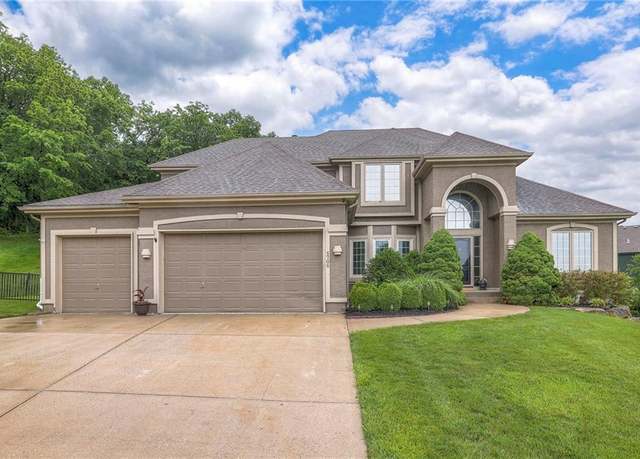 Property at 5706 NE Sapphire Pl, Lee's Summit, MO 64064, 4 beds, 4.5 baths