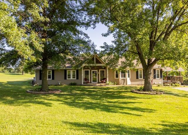 Property at 1804 Brook Dr, Smithville, MO 64084, 3 beds, 2 baths