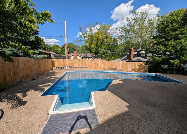 Property at 3621 N Walnut St, Kansas City, MO 64116, 4 beds, 3.5 baths