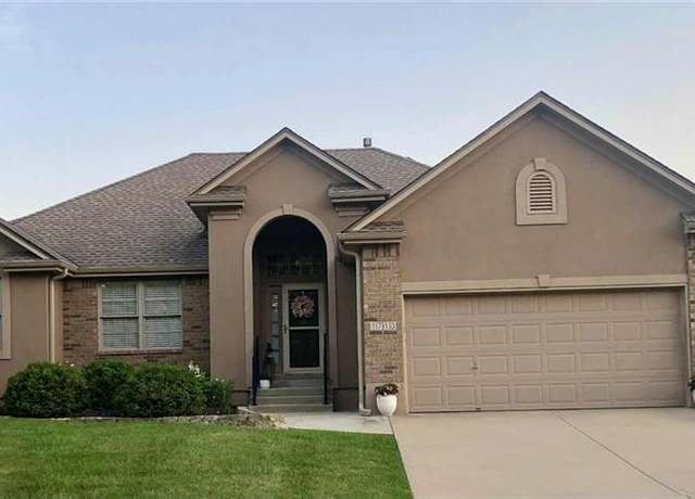 Property at 1713 SW Summit Hill Cir, Lee's Summit, MO 64081, 4 beds, 3 baths
