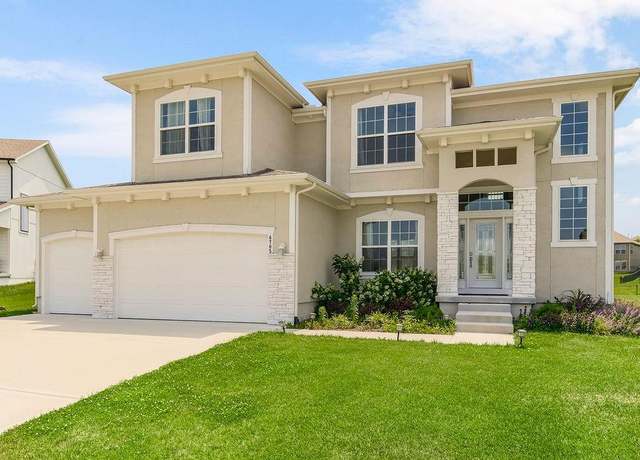 Property at 6705 NW 105th St, Kansas City, MO 64154, 5 beds, 4 baths