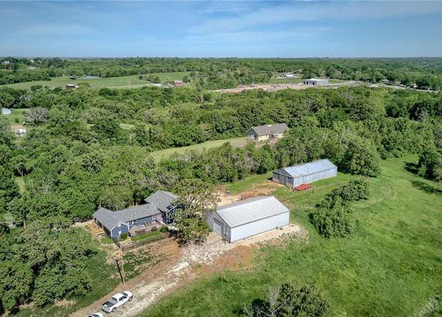 Property at 13750 Woodend Rd, Bonner Springs, KS 66012, 3 beds, 2 baths