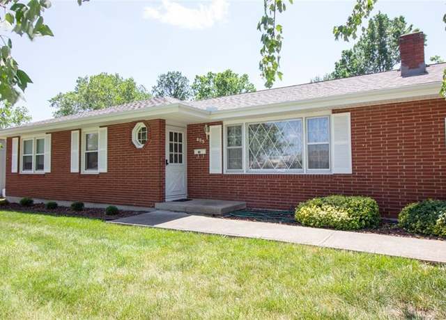 Property at 805 NW Kabel St, Blue Springs, MO 64015, 3 beds, 2.5 baths