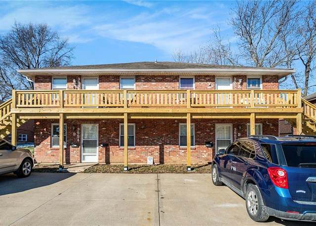 Property at 3552 S Lynn St, Independence, MO 64055, 8 beds, 4 baths