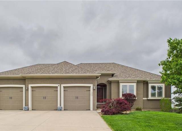 Property at 1808 Meadow Ln, Pleasant Hill, MO 64080, 5 beds, 3 baths