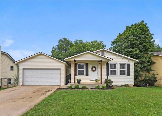 Property at 7302 E 122nd Ter, Grandview, MO 64030, 5 beds, 3 baths