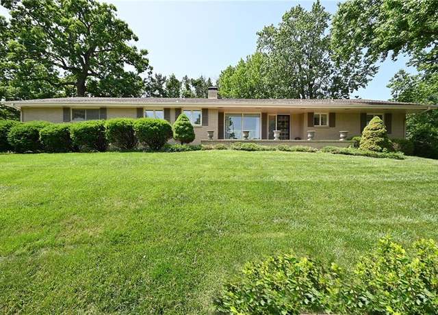 Property at 4628 NE Carolane St, Kansas City, MO 64116, 3 beds, 2 baths