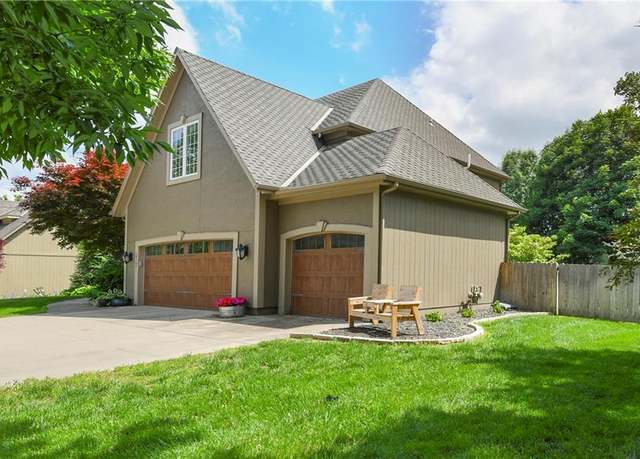 Property at 14145 W 141st Pl, Olathe, KS 66062, 4 beds, 3.5 baths