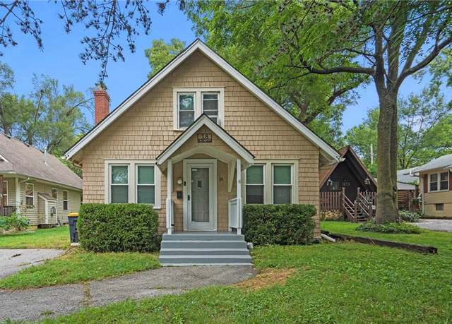 Property at 18 W 79th Ter, Kansas City, MO 64114, 3 beds, 1 bath