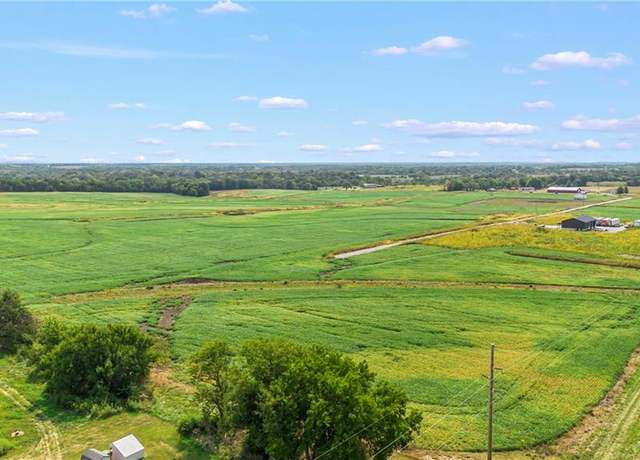Property at Lot 8 Smasal Rd & Cedar Park Dr, Sedalia, MO 65301
