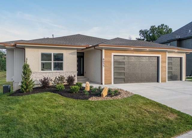 Property at 8033 Payne St, Shawnee, KS 66220, 4 beds, 3 baths