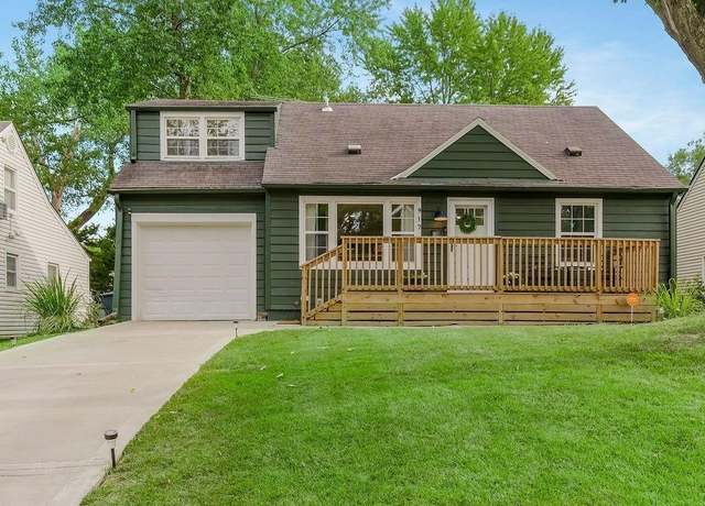 Property at 917 E 77th St, Kansas City, MO 64131, 3 beds, 2 baths