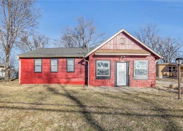 Property at 1713 S 94th St, Kansas City, KS 66111, 2 beds, 1 bath