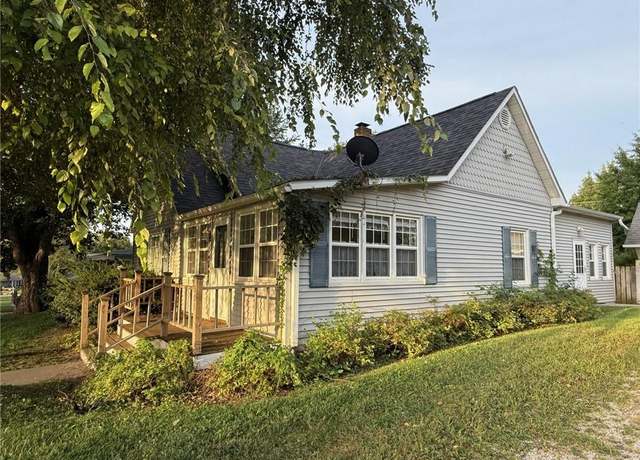 Property at 501 S Washington St, Oregon, MO 64473, 3 beds, 2 baths