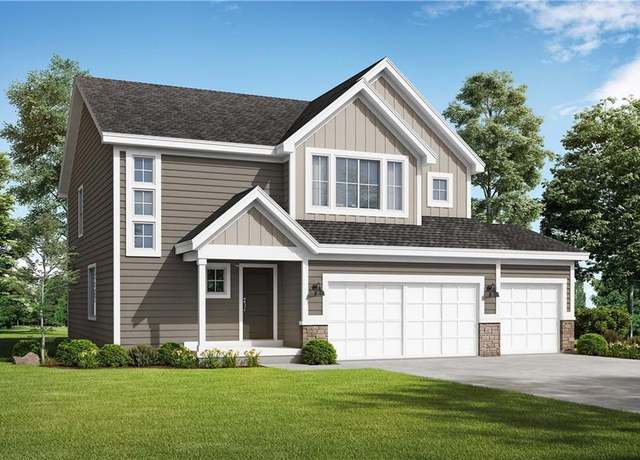 Property at 10604 N Jarboe St, Kansas City, MO 64155, 5 beds, 3.5 baths