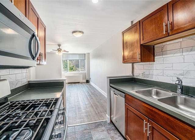 Property at 600 E 8th St Unit 6N, Kansas City, MO 64106, 1 bed, 1 bath