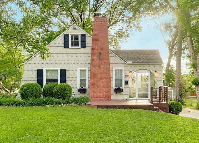 Property at 6018 Outlook St, Mission, KS 66202, 3 beds, 1 bath