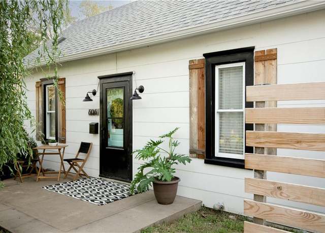 Property at 606 N Morse Ave, Liberty, MO 64068, 2 beds, 1 bath