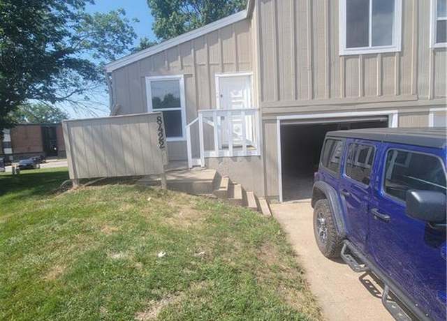 Property at 8422 Lane Pl, Raytown, MO 64138, 4 beds, 2 baths
