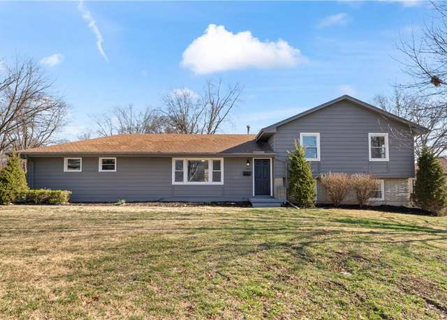 Property at 8305 Booth Ave, Raytown, MO 64138, 3 beds, 2.5 baths