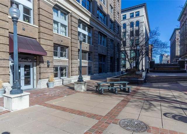Property at 712 Broadway Blvd #508, Kansas City, MO 64105, 2 beds, 2 baths