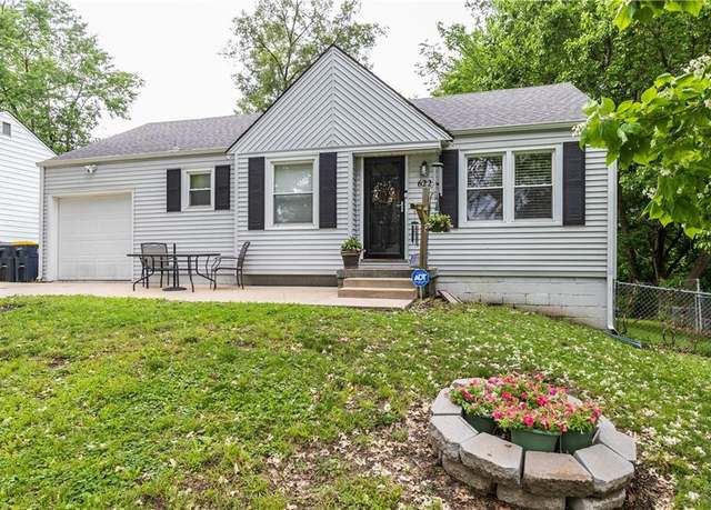 Property at 622 Greenfield Rd, Kansas City, MO 64116, 2 beds, 1 bath