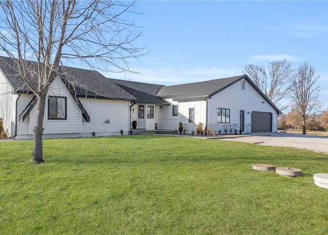 Property at 4858 Old 59 Hwy, Baldwin City, KS 66006, 4 beds, 3.5 baths