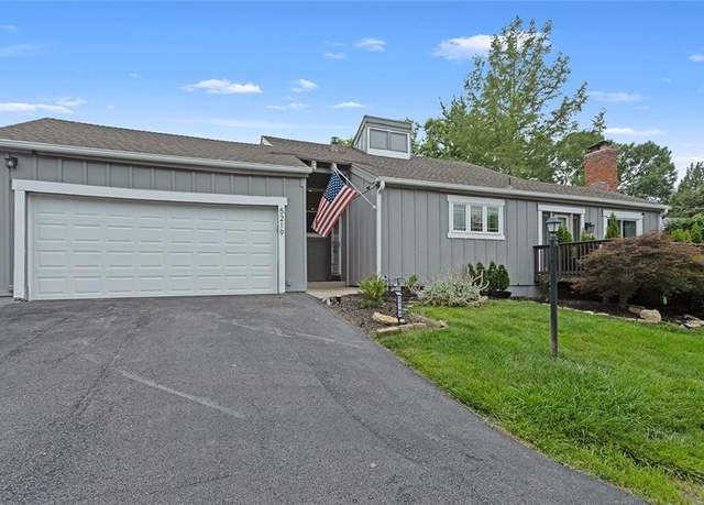Property at 5219 NW 82nd Ter, Kansas City, MO 64151, 4 beds, 3 baths