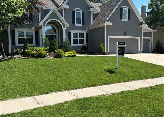 Property at 7325 Oakview St, Shawnee, KS 66216, 4 beds, 4 baths