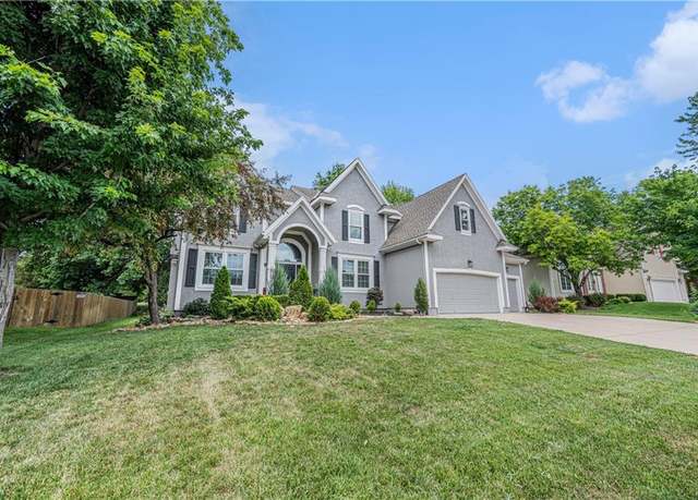 Property at 7325 Oakview St, Shawnee, KS 66216, 4 beds, 4 baths