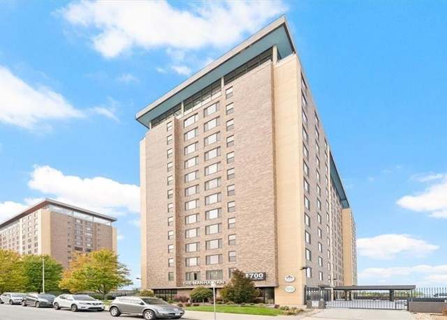 Property at 700 E 8th St Unit 14B, Kansas City, MO 64106, 2 beds, 1.5 baths