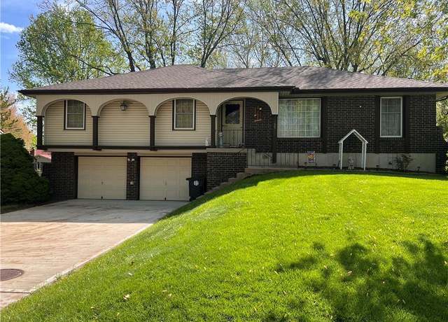 Property at 16511 Mckinley St, Belton, MO 64012, 3 beds, 2.5 baths