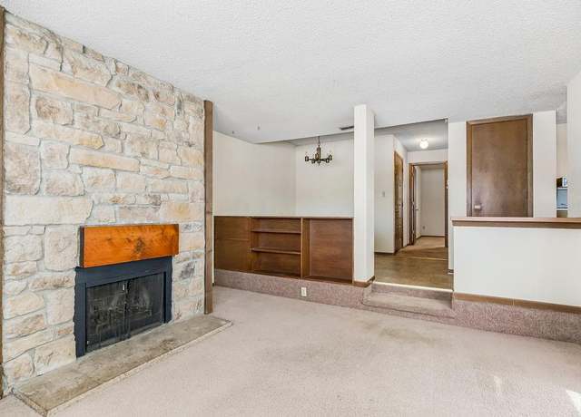 Property at 1409 Westbrooke St, Lawrence, KS 66049, 1 bed, 1 bath