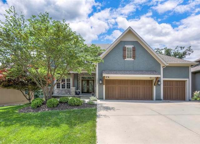 Property at 14095 NW 60th Ct, Parkville, MO 64152, 5 beds, 5 baths