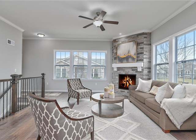 Property at 21722 W 120th Ct #3402, Olathe, KS 66061, 3 beds, 3 baths