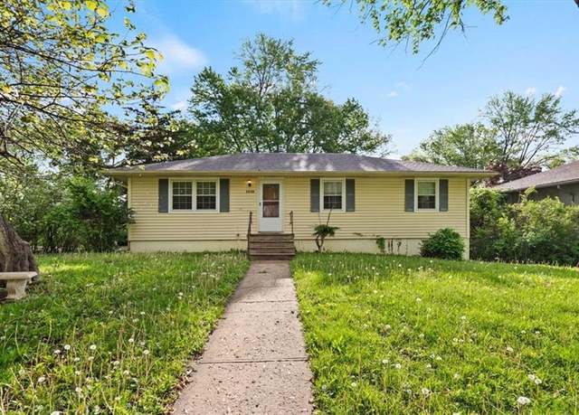 Property at 1410 NE 10th St, Blue Springs, MO 64014, 4 beds, 1.5 baths