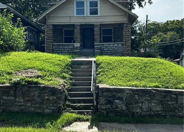 Property at 3631 Chestnut St, Kansas City, MO 64130, 8 beds, 2 baths