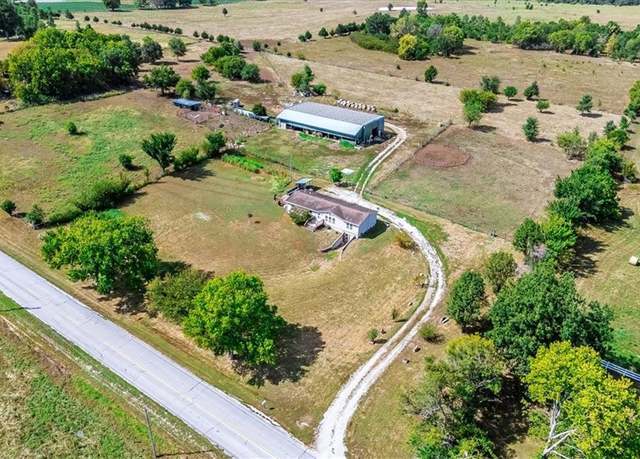 Property at 32314 W 335th St, Osawatomie, KS 66064, 3 beds, 2 baths