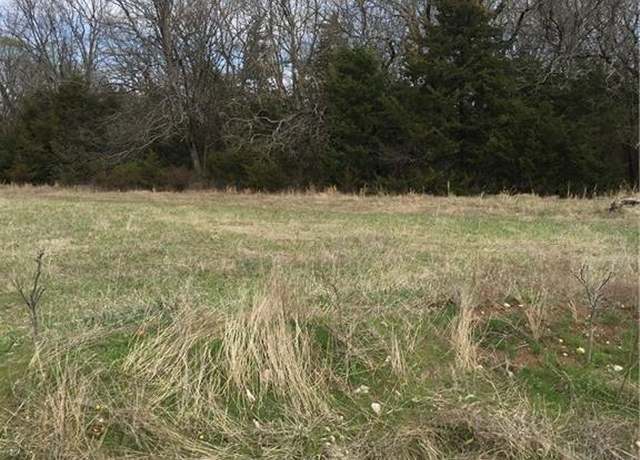 Property at 102 Golf Course Dr, Mound City, KS 66056